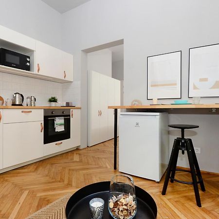 Monochrome Chic Apartments R613 Budapest Eksteriør bilde